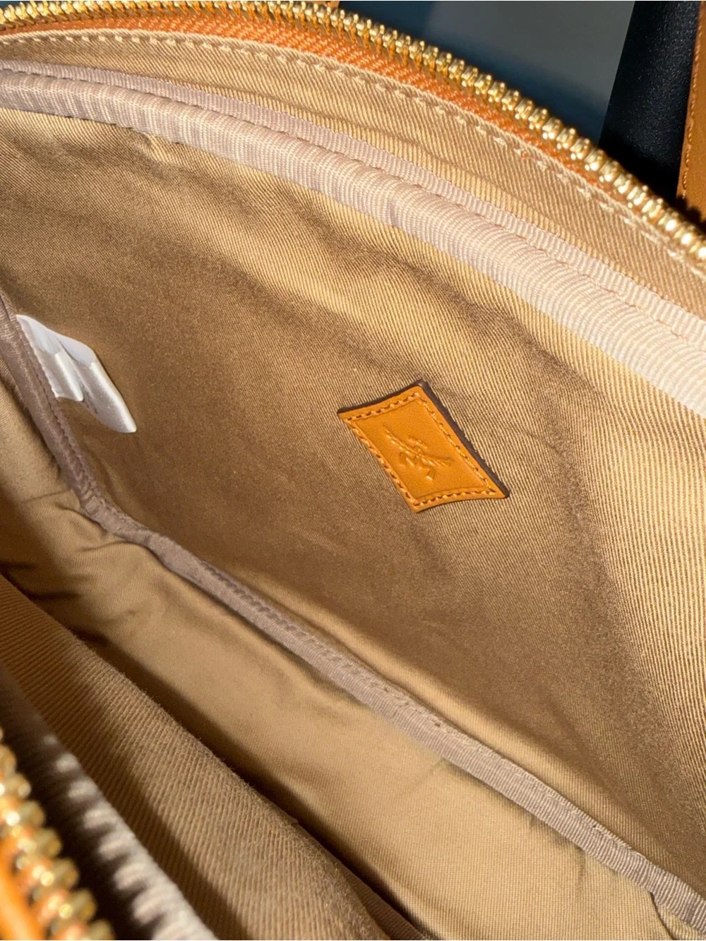 MCM Large Aren Multi-Backpack In Visetos - Picture 10 of 16